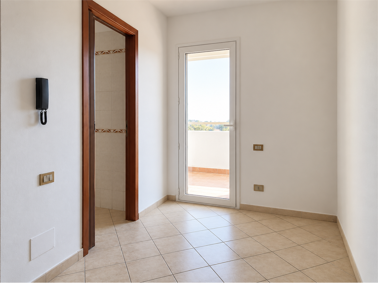 imm_1622-20260930125055-1280- Appartamento con terrazza e lastrico solare – Via Isonzo, Capoterra