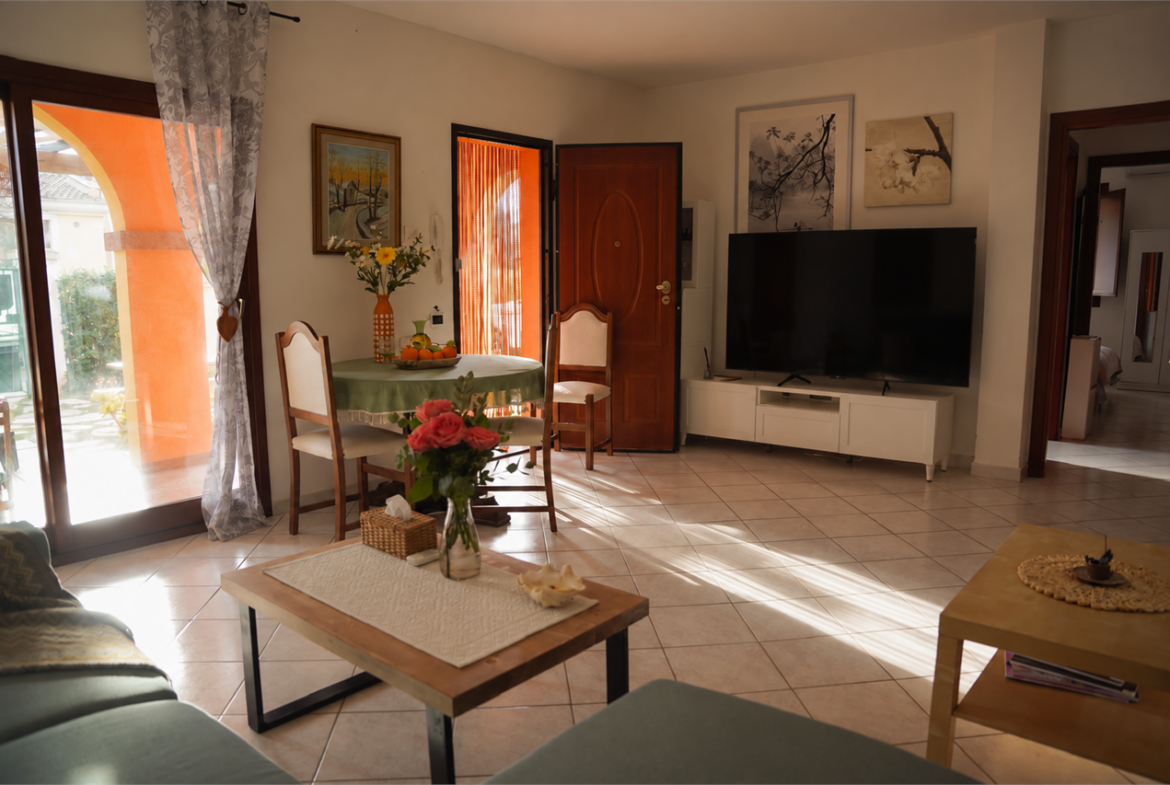 CASA CON AMPIO GIARDINO IN AFFITTO – RESIDENZA DEL SOLE